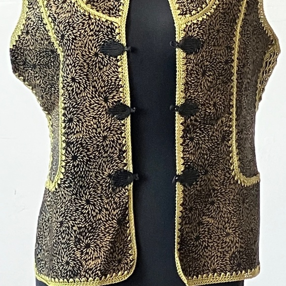 Vintage, black, green and gold leather vest - Picture 2 of 7